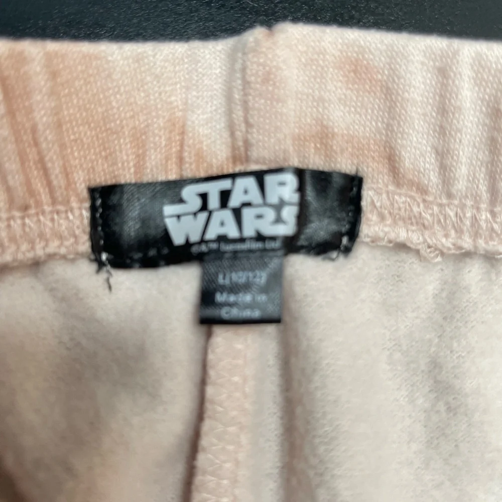 Star Wars Baby Yoda Cream and Tan Loungewear set Girls L 10/12